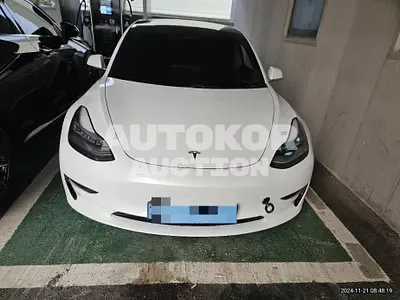 2020, Tesla / Model 3, 58000 км., electric