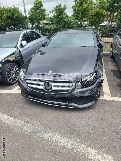 2019, Mercedes-Benz / e300, 143280 км., gas