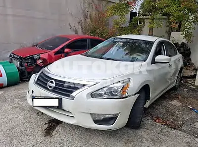 2015, Nissan / Altima, VIN: 1N4AL3AP3FC166843, 193802 км., gas