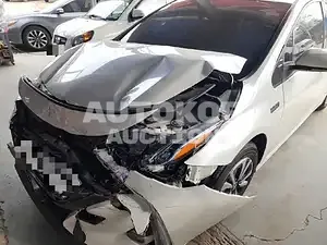 2018, Toyota / Prius Prime, VIN: JTDKARFP0J3093732, 100000 км., hybrid, 1798 куб.см.