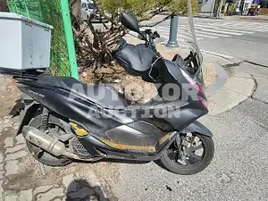 2020, BMW / 125, gas