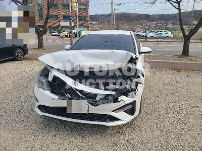 2019, BMW / B5, 61491 км., gas, 2000 куб.см.