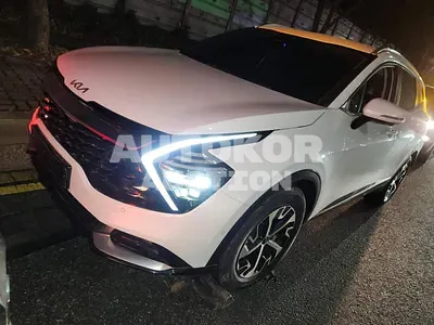 2024, Kia / Sportage, VIN: KNAPX81GBRK210669, hybrid