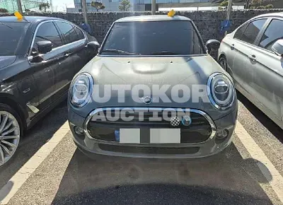 2021, MINI / Cooper, 33361 км., gas, 1499 куб.см.