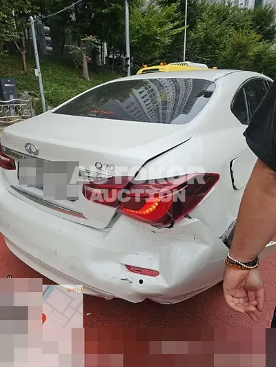 2018, Infiniti / Q70, 110000 км., gas