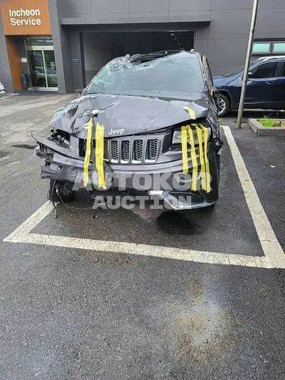 2016, Jeep / Grand Cherokee, VIN: 1C4RJFJM0GC406622, 83497 км., diesel