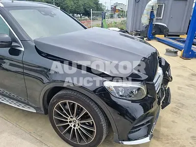 2019, Mercedes-Benz / glc, VIN: WDC0G4KB4KF613542, 63705 км., gas