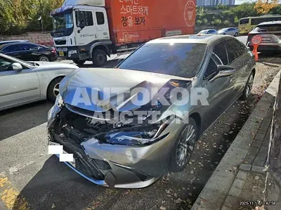 2023, Lexus / es300h, VIN: JTHBA1C15P2015882, 182224 км., hybrid