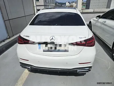 2023, Mercedes-Benz / C 300, 9302 км., gas
