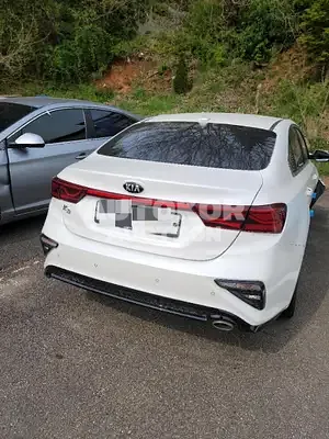 2019, BMW / Z1, VIN: KNAF241BEKA846082, 63190 км., gas, 1600 куб.см.