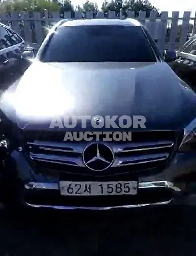 2019, Mercedes-Benz / GLC 300, VIN: WDC0G4KB9KF626447, 39304 км., gas