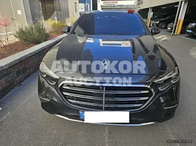 2024, Mercedes-Benz / e300, 15887 км., gas