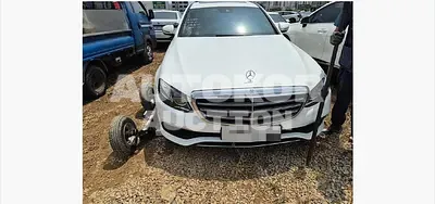 2019, Mercedes-Benz / e300, 181958 км., diesel, 1950 куб.см.