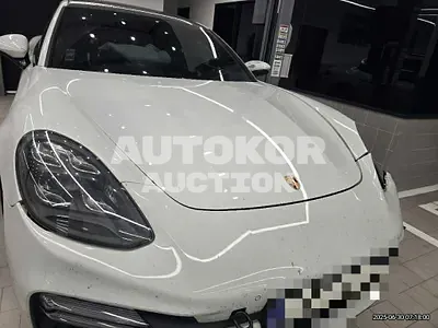2023, Porsche / Panamera, 56068 км., gas