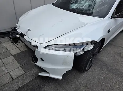 2024, Tesla / Model 3, VIN: LRW3E7EK7RC137219, 43494 км., electric