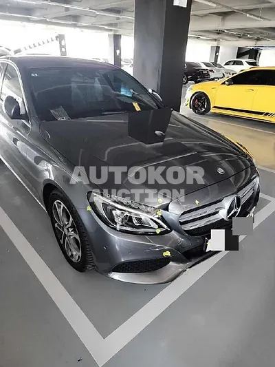2017, Mercedes-Benz / C 220, unknown
