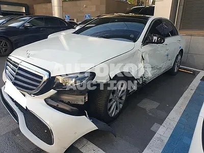 2016, Mercedes-Benz / E 300, VIN: WDDZF4KB7HA072711, 48744 км., gas