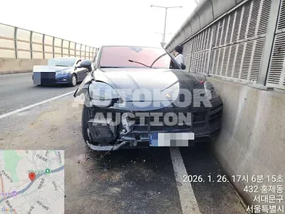 2023, Porsche / Cayenne, 48527 км., gas