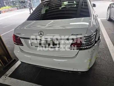 2015, Mercedes-Benz / E 300, 98581 км., gas