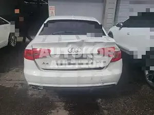 2015, Audi / A4, VIN: WAUZZZ8K1GN011560, 168070 км., diesel