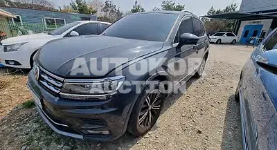 2018, Volkswagen / Tiguan, VIN: WVGZZZ5NZJW970276, diesel