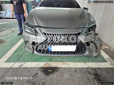 2024, Lexus / ES 300, VIN: JTHBA1C15S2023800, hybrid