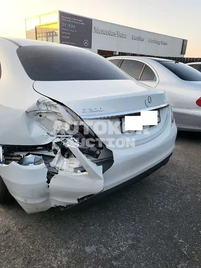 2018, Mercedes-Benz / C 200, VIN: WDDWF4CB0JF709075, 56622 км., gas