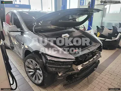 2025, Tesla / Model Y, VIN: LRWYGCEK6SC077366, 19739 км., electric, 1 куб.см.