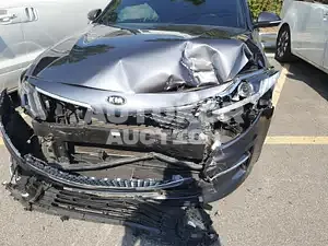 2015, Kia / K5, VIN: KNAGU411BGA040270, 76466 км., gas
