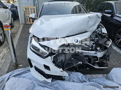 2022, BMW / 120, 35099 км., gas