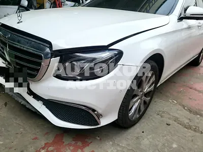 2020, Mercedes-Benz / E 300, VIN: W1KZF4KB7LA808328, 81612 км., gas