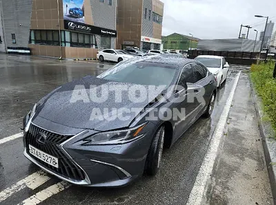 2022, Lexus / ES 300, VIN: JTHBA1C13N2011262, 6486 км., hybrid