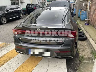 2021, BMW / B5, 93714 км., gas, 1600 куб.см.