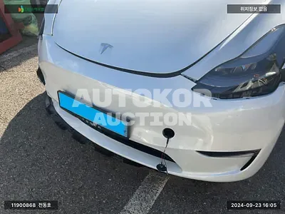 2022, Tesla / Model Y, VIN: 7SAYGDEE3NF500157, electric