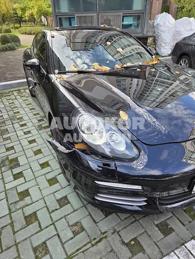 2016, Porsche / Panamera, 68000 км., gas