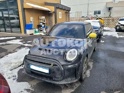 2022, MINI / Cooper, VIN: WMW11DJ07N2S10501, 53029 км., electric
