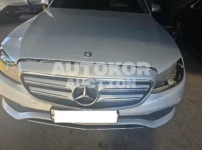2017, Mercedes-Benz / e220, 130511 км., diesel