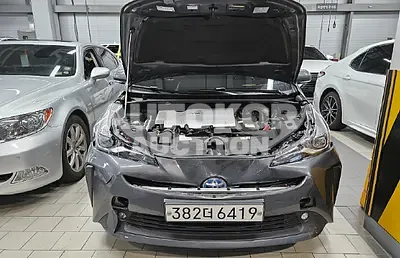 2022, Toyota / Prius, VIN: JTDKAMFU3N3165439, 37640 км., gas