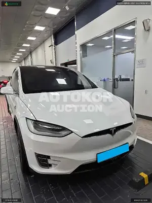 2018, Tesla / Model X, VIN: 5YJXCAE25JF126055, electric