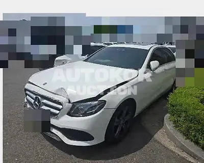 2017, Mercedes-Benz / E 220, 125718 км., diesel, 2000 куб.см.