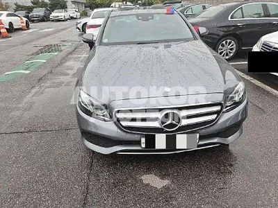 2017, Mercedes-Benz / E 220, 99699 км., diesel, 1950 куб.см.