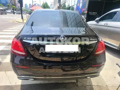 2020, Mercedes-Benz / E 300, VIN: W1KZF4KB2LA836196, 57266 км., gas