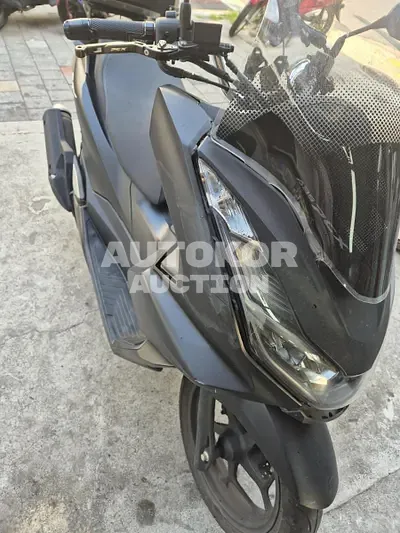 2021, BMW / 125, gas