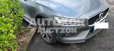 2021, Volvo / V60, VIN: YV1ZZL12CM1065972, 22893 км., gas