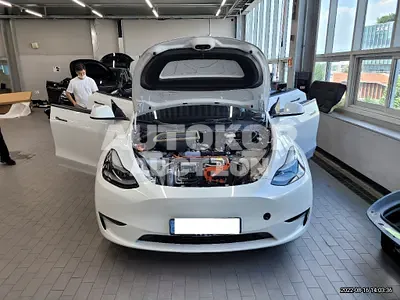 2021, Tesla / Model Y, VIN: 5YJYGDEFXMF182929, 15200 км., electric