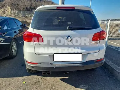 2015, Volkswagen / Tiguan, VIN: WVGZZZ5NZFW577745, 101826 км., diesel