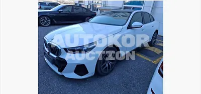 2023, BMW / i5, 40245 км., electric, 211 куб.см.
