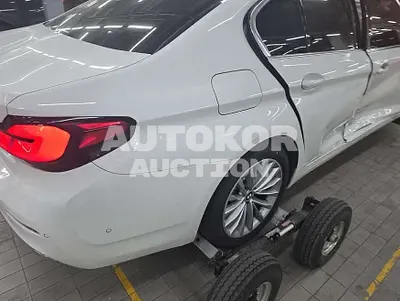 2021, BMW / 530, 39000 км., gas