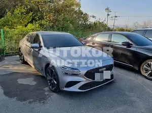 2022, Genesis / G70, 7739 км., gas, 1998 куб.см.