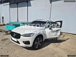 2020, Volvo / XC60, VIN: YV1UZBR0DM1696677, hybrid